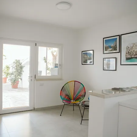 Monte Simeone לינה וארוחת בוקר פולינאנו א מארה